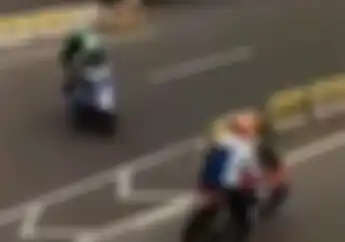 Video Dua Pemotor Lawan Arah Kocar-kacir Ketakutan, Polisi Sampai Kewalahan