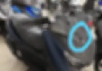 Bikin Penasaran! Kabel Misterius di Motor Yamaha XMAX, Ternyata Ini Fungsinya