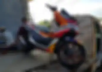 Geger! Honda PCX Pakai Livery MotoGP Tim Repsol, Resmi Dijual Dealer?