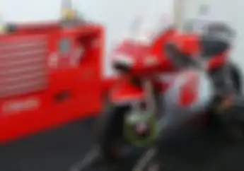 Dimas Ekky Unjuk Motor Moto2 di Tes Jerez, Hujan Tanya Soal Bendera