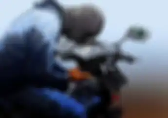 Lupa Kunci Setang, Motor Raib di Teras Rumah Sendiri