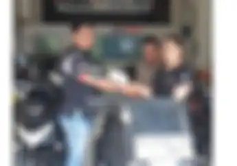 Wow! Beli Yamaha NMAX Kontan Pakai Koin 20 Kg, Bawa Sendiri Naik Motor