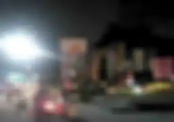 Waspada! Lubang Besar Muncul di Jalan Raya, Warga: Kemarin Masih Kecil