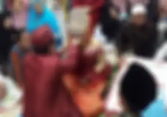 Ditangkap Karena Maling Motor, Pria Ini Menikah di Kantor Polisi