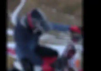 Bingung Naik Apa, Marc Marquez Asyik Main Salju Pakai Motor Aneh