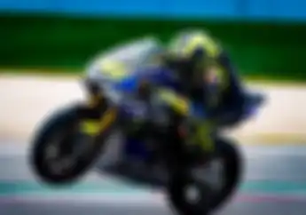 Apa-apaan Nih, Valentino Rossi Ketangkep Kamera Jajal Motor Superbike