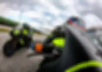 Valentino Rossi Latihan Bareng, Muridnya Malah Pakai Motor 600 cc