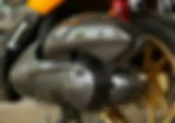 Hitungan Per Sentimeter, Segini Biaya Lapis Carbon Kevlar Buat Motor
