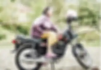 Enggak Cuma Andre Stinky, Yamaha RX-King Ini Gagah Dinaiki Aktris Asri Welas