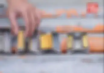 Filter Oli Mobil Sering Dipakai di Motor, Aman Atau Enggak? Tonton Nih Videonya