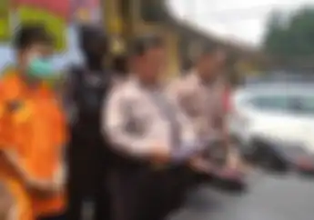 Koplak, Seorang Waria Enggak Dikasih Pinjam Motor Karena Mau Beli Bedak, Malah Nekat Lakukan Ini