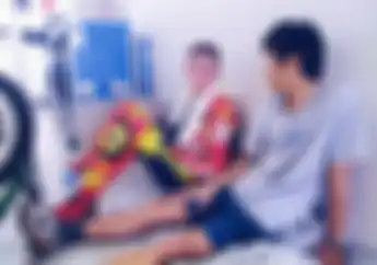 Enggak Banyak yang Tahu, Sosok Haruchika Aoki Sangat Penting dalam Karir Balap Valentino Rossi, Siapa Pria Jepang Ini?