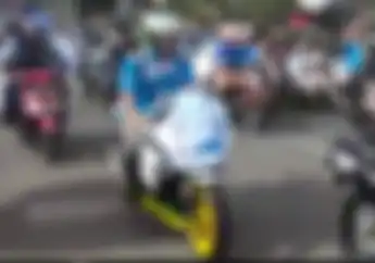 Ratusan Buruh Padati Jalan Demo May Day 2019, Pengendara Kawasaki Ninja 250 Jadi Pusat Perhatian
