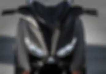 Ngerasa Lampu Jauh Motor Yamaha XMAX Gak Terang? Nih Dia Solusi Dari Spesialis
