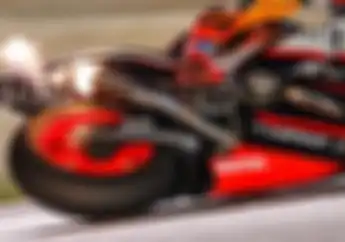 Kenapa Knalpot Motor MotoGP Keluar Api? Ini Dia Asal Muasalnya