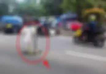 Waduh, Pasang Rambu di Jalan Berlubang Rupanya Dilarang, Ini Pasalnya