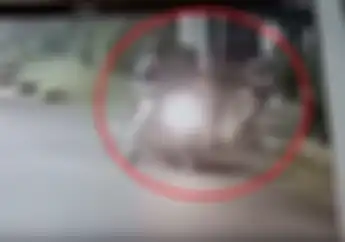 Kramat Jati Gempar, Video Kawanan Begal Bermotor Serang Warga Saat Menunggu Sahur