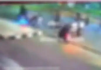 Biadab! Video Kekejaman Geng Motor Tusuk Peserta Sahur On The Road Sampe Tewas