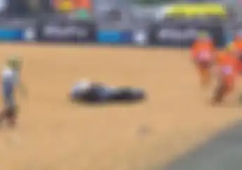 Waduh Kenapa Nih, Balap Belum Dimulai Video Dua Pembalap Jatuh di Warm Up Lap MotoGP Prancis 2019