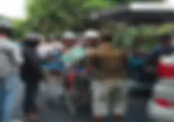 Menyayat Hati, Kecelakaan Maut Tewaskan Seorang Ibu, Sang Anak Menangis Disebelah Jasadnya
