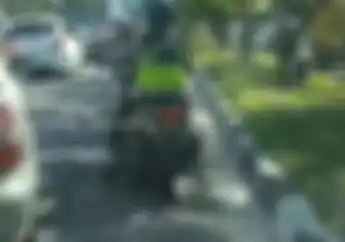 Viral, Video Polantas Pekanbaru Naik Yamaha NMAX Belah Kemacetan, Kawal Ibu Hamil Mau Melahirkan