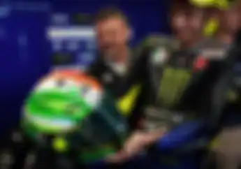 Mirip Lukisan Cat Minyak, Begini Wujud Helm Spesial Valentino Rossi di MotoGP Italia