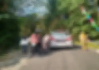 Tanjakan Maut Cinomati Makan Korban, Satu Keluarga dan Bayi Terjatuh Dari Honda PCX, Petugas Bergegas Menolong