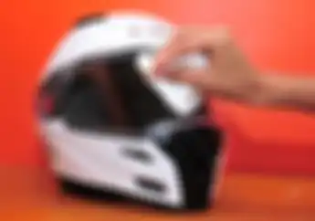 Weekend Seru, Begini Cara Cuci Helm Motor yang Praktis di Rumah