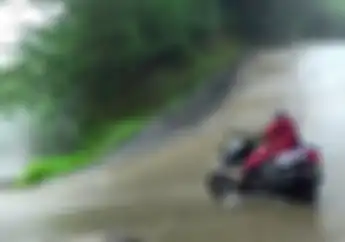 Ngeri, Video Pengendara Yamaha NMAX Terjungkal Keras, Jalur Sitinjau Lauik Terkenal Ekstrim