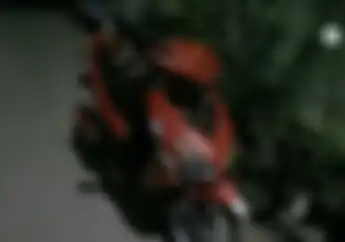 Kasihan, Honda Vario Mogok di Pinggir Jalan Kehabisan Bensin, Pemotor Minta Tolong Malah Dibully