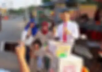 Viral, Penjual Mie Lidi Keren Naik Honda Vario Jadi Idola Emak-emak