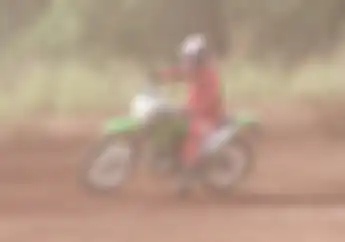 Begini Rasanya Menggeber Kawasaki KLX 230, Cocok Buat Naik Kelas