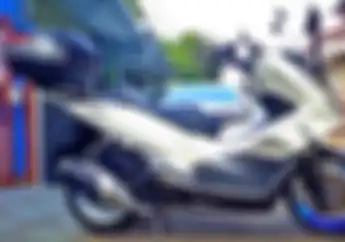 Honda PCX Pakai Knalpot Custom Ninja 250 FI Makin Gahar Suara Adem Tarikan Lebih Terasa