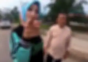 Gak Tahu Diri Video Pasutri Pengendara Mobil Avanza Melawan Arah Marah-marah Pada Pemotor