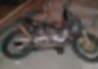Ngeri, Hantam Belakang Toyota Corolla Cover Bodi Jupiter MX Hilang, Pemotor Tutup Usia   