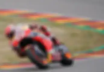 Tegang, Marc Marquez Raih Pole Position MotoGP Jerman 2019, Valentino Rossi Tercecer