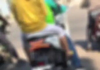 Geger! Driver Ojol Terciduk Narik Pakai Honda PCX Electric, Pas Berhenti Suara Motor Gak Terdengar