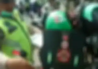 Kebanyakan Gaya, Driver Ojol Ditilang Polisi, Sengaja Pasang Rotator dan Bunyikan Sirine 
