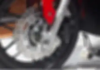 Bukan Sekadar Gaya, Penggunaan Cakram Model Ini di Honda ADV 150 Punya Fungsi Khusus, Lho