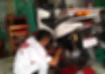 Sirna Honda PCX 150 Gredek Hilang Tanpa Part Asli Mudah dan Murah Meriah 