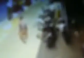 Pengendara Yamaha NMAX Jadi Buronan, Lihat Aksi Nekatnya yang Terekam Kamera CCTV