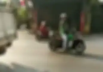 Video Driver Ojol Nyaris Duel Lawan Petugas Dishub di Jatinegara, Dibilangin Malah Ngeyel