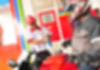 Lama Ninggalin Motor, Tangki Bensin Harus Diisi Full Tank atau Kosong Aja? Simak Penjelasannya