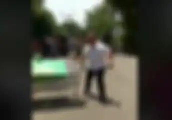 Dianggap Kejam, Video Kasatpol PP Medan Tersiram Air Panas Tapi Kasih Toleransi Bentor