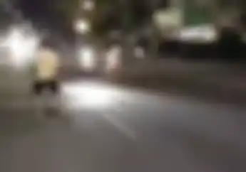  Bali Mencekam, Video Detik-detik Turis Ngamuk, Pemuda Terseret Motor Kena Tendangan Kungfu