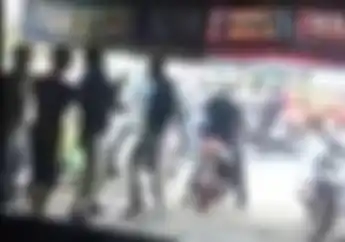 Video Oknum Organisasi Pukul dan Tendang Mekanik Sampe Berguling-guling dan Kepala Bocor