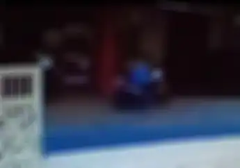 Kilat! Video Maling Curi Honda BeAT Cuma 6 Detik , Netizen Curiga Kunci Kontak Lupa Dicabut