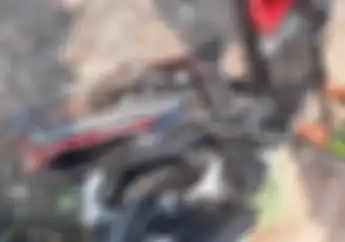Warga Berhamburan, Honda Vario 150 Baru 4 Bulan Hancur Disenggol Kereta Api, Korban Ditutup Jaket