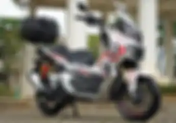 Tampang Makin Kekar, Video Panduan Upgrade Ban Motor Skutik Adventure Honda ADV150