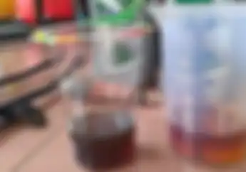 Bingung, Beli Oli Merek dan Tipe Yang Sama Tapi Beda Warna, Mana Yang Palsu?